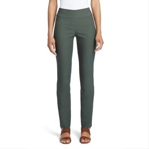 Nic + Zoe stretchy green ankle pants